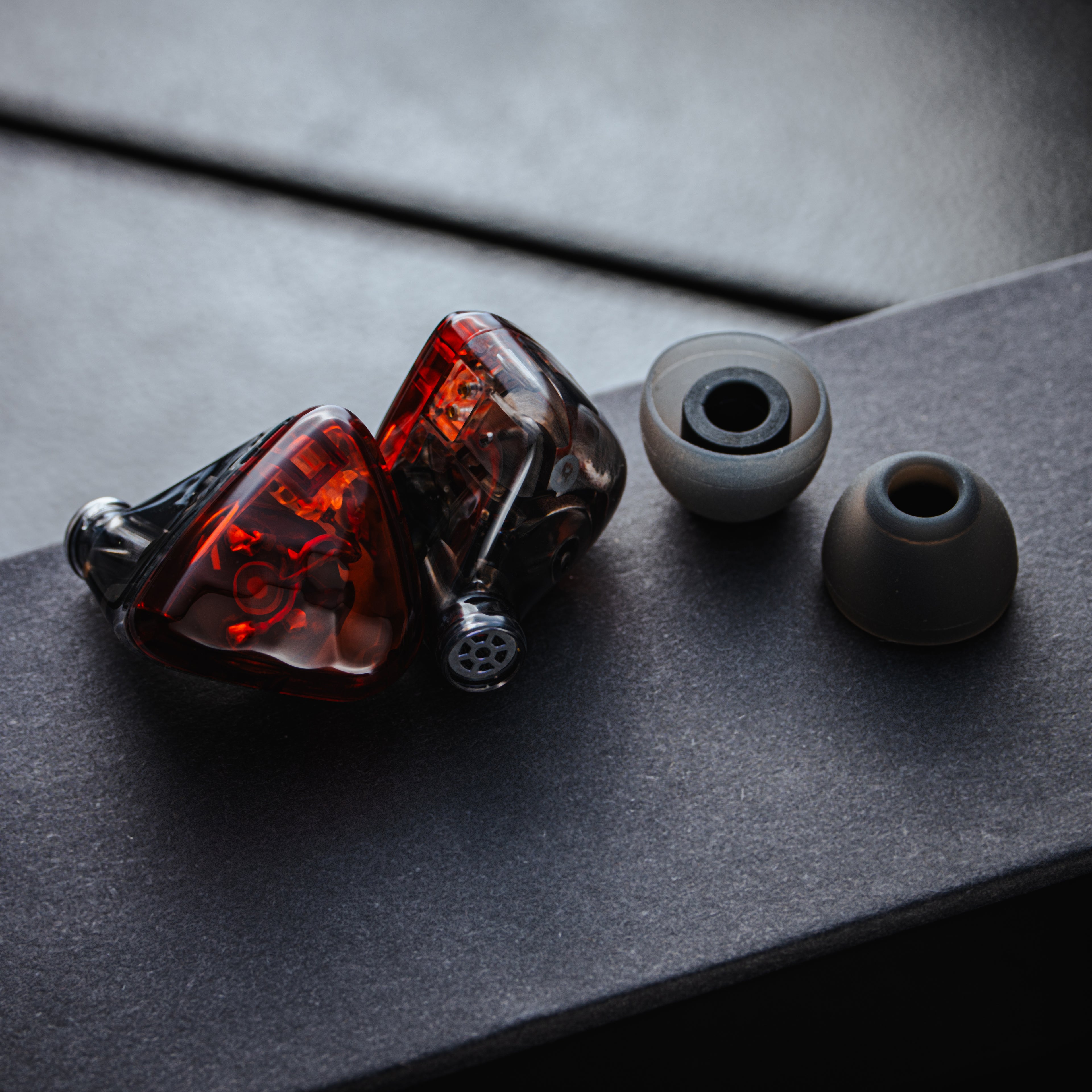 YSI YOLO In-Ear Monitors | 10mm Dual Magnet Drivers | Detachable 0.78mm Cable | Hi-Fi Earphones with Mic